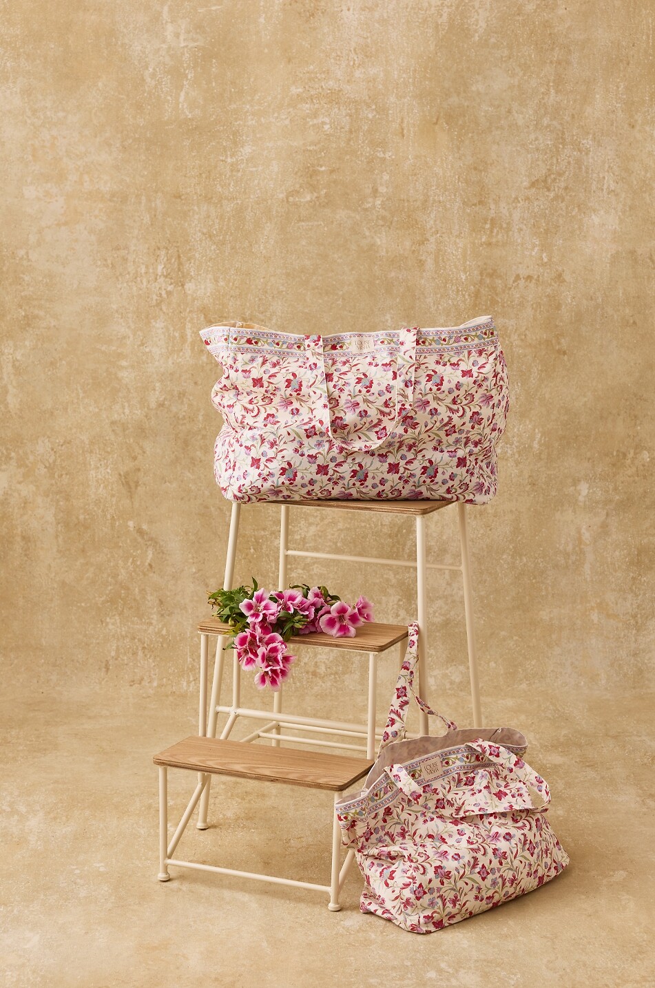 LOUISE MISHA Beverly L Cream Floral Haven floral cotton tote bag Women PINK 4