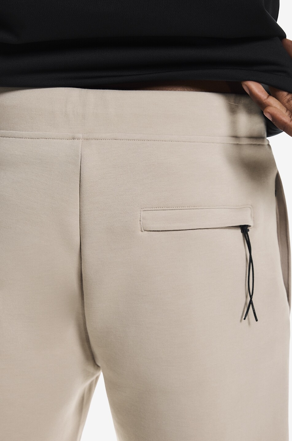 ON Focus Tech technical fabric joggers Men BEIGE 7