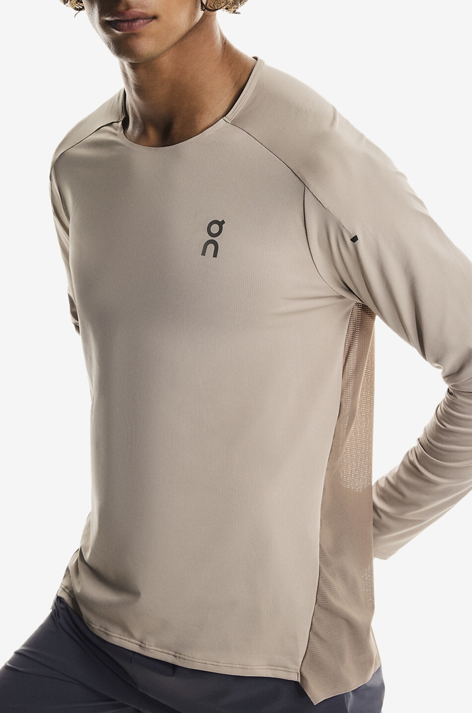 ON Performance long-sleeved crewneck T-shirt Men BEIGE 2