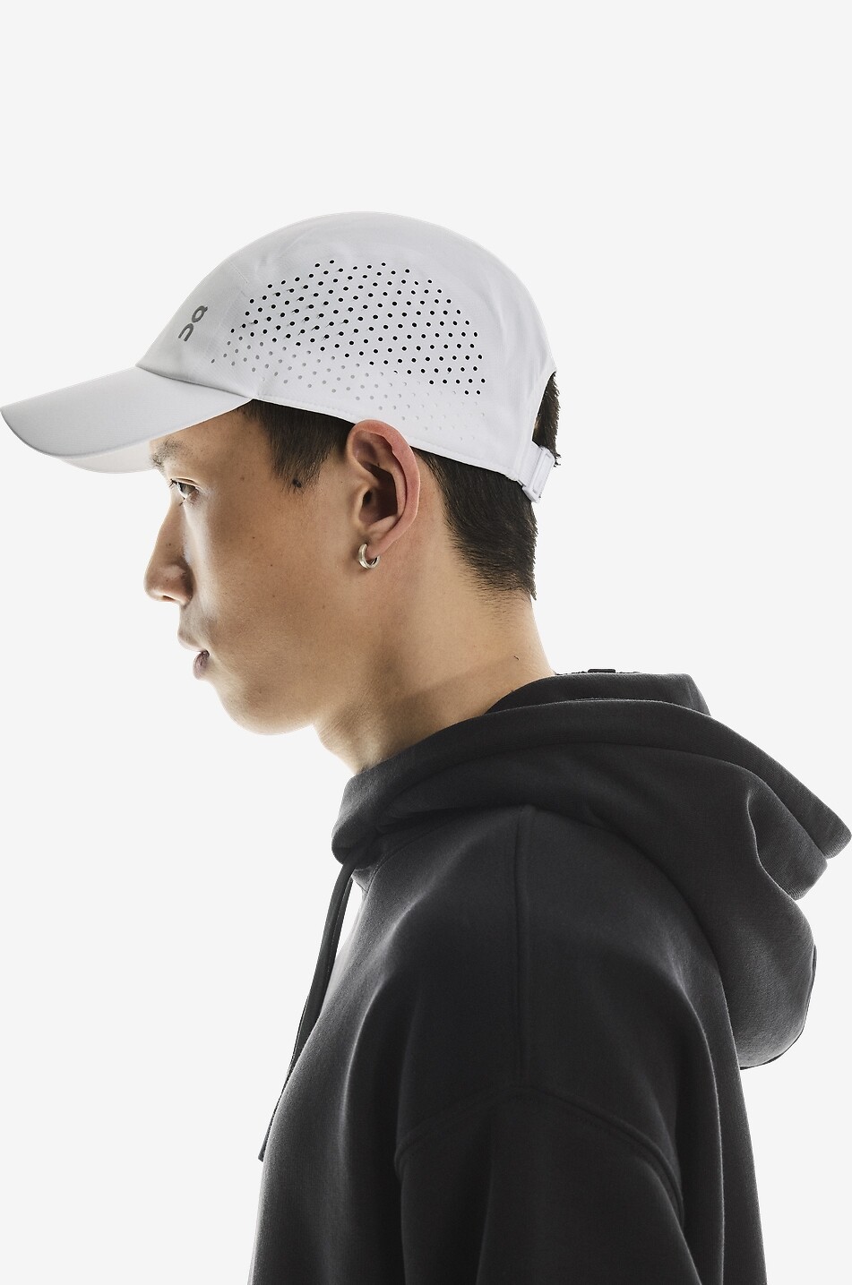 ON Casquette en tissu technique perforé Lightweight Unisexe BLANC 3