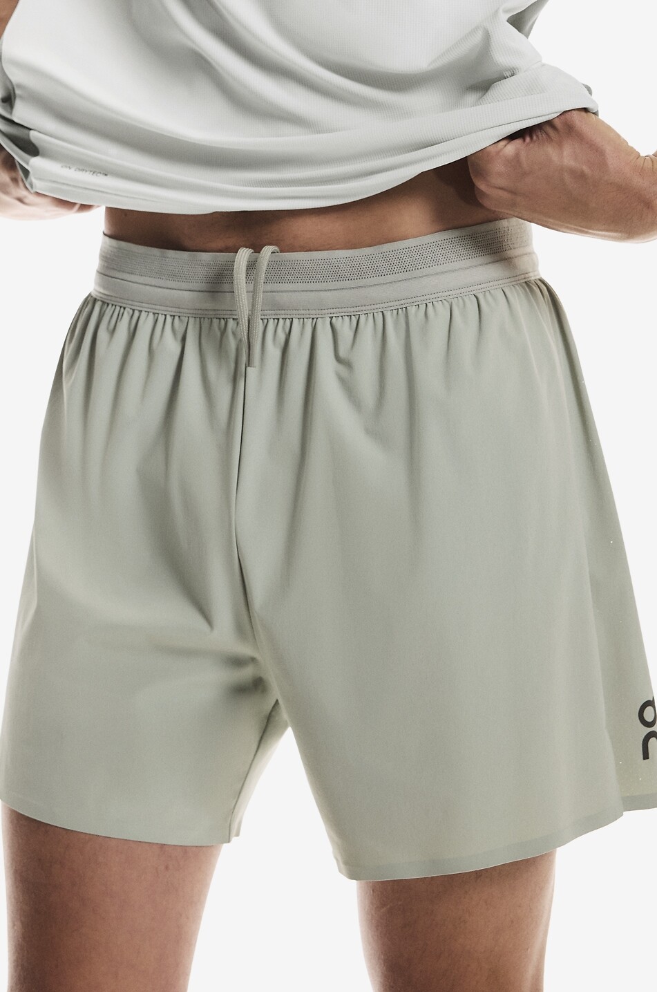 ON Performance running shorts Men GREY 5