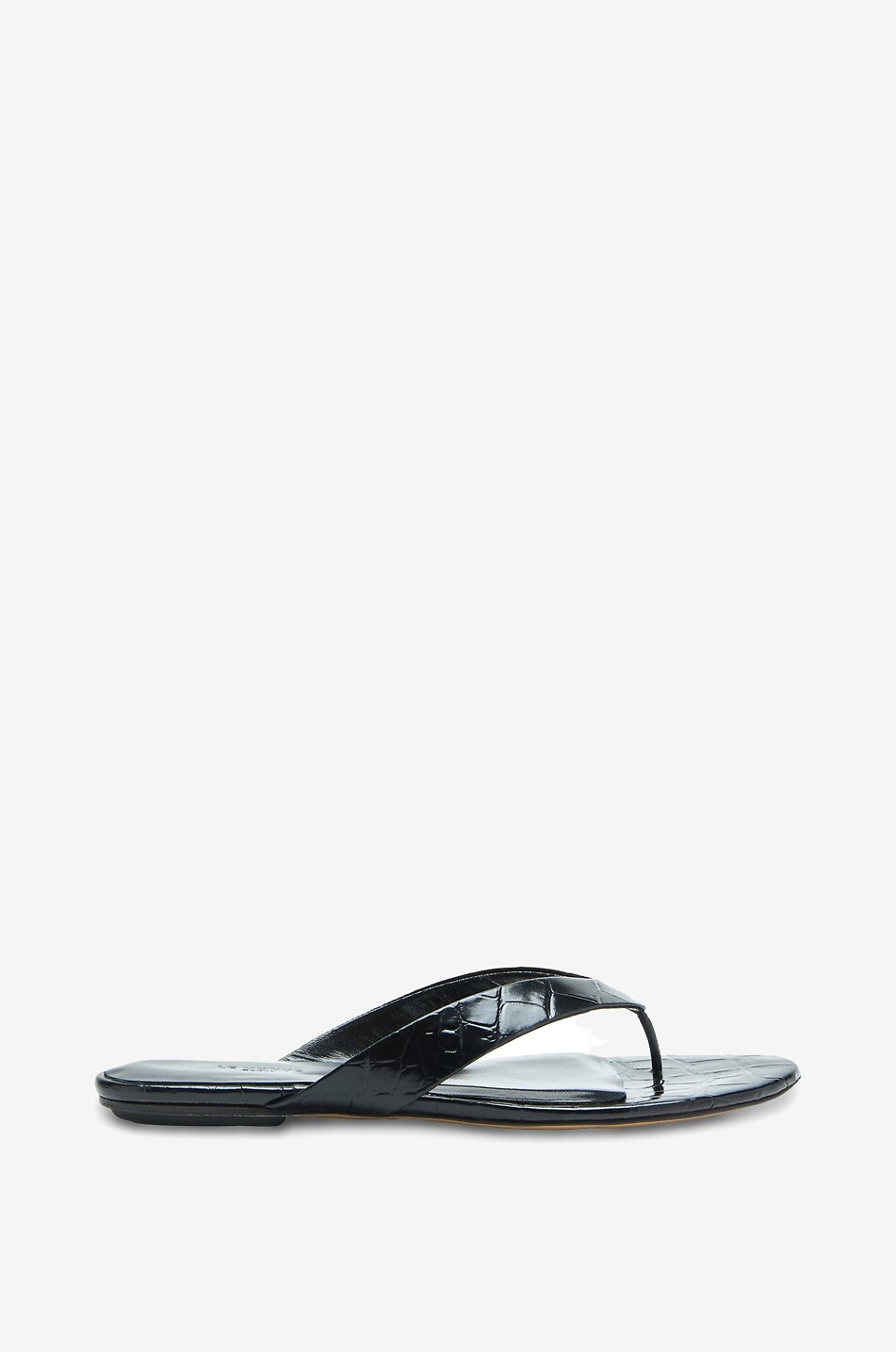 LE MONDE BERYL Crocodile-effect calfskin leather flip-flops Women BLACK 1