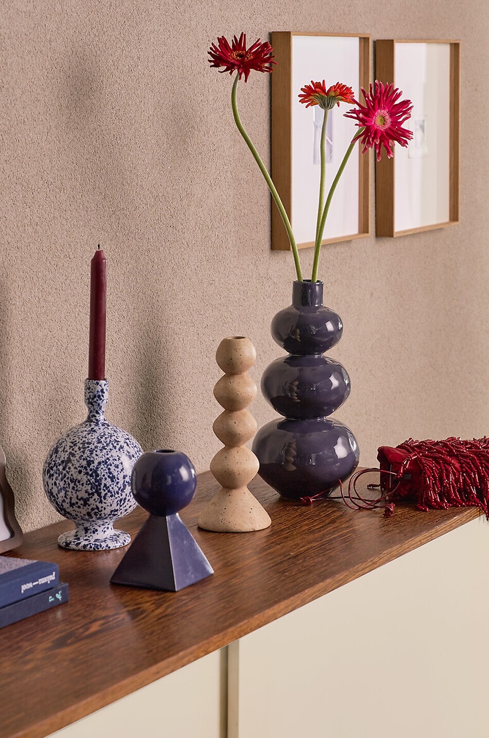 URBAN NATURE CULTURE AMSTERDAM Vase aus Keramik Emily - H31 Haus BLAU 3