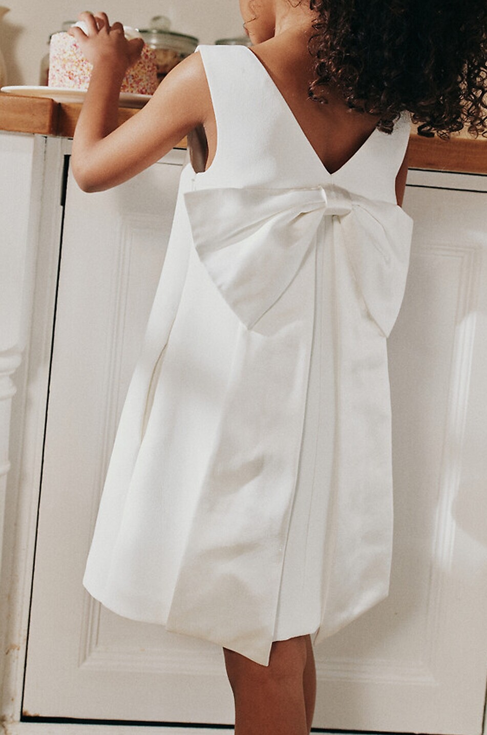 SELF PORTRAIT Kurzes Kleid aus Crêpe mit Applikation und Schleife für Mädchen Mädchen WEISS 4