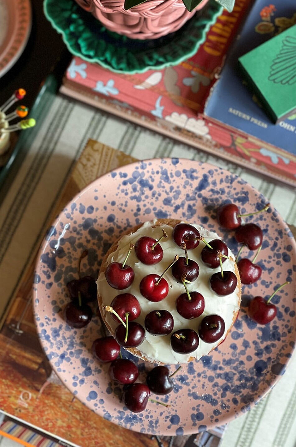 SHARLAND ENGLAND Splatter clay platter with splatter motifs Home MULTI COLOURED 4