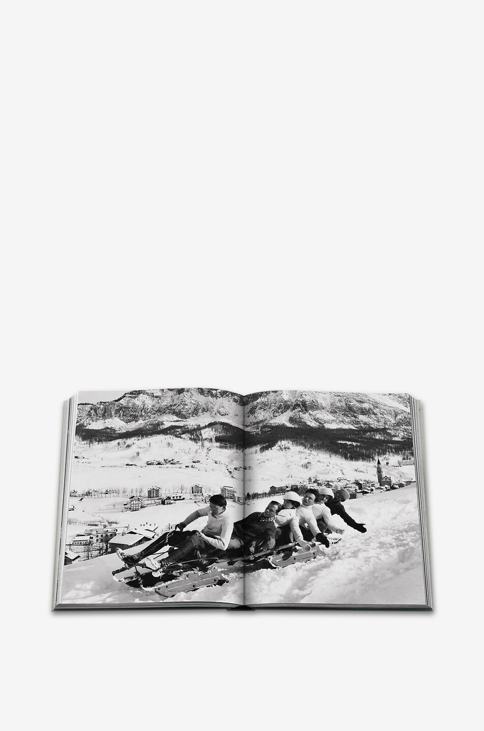 ASSOULINE Illustriertes Buch Cortina d'Ampezzo Haus BUNT 4