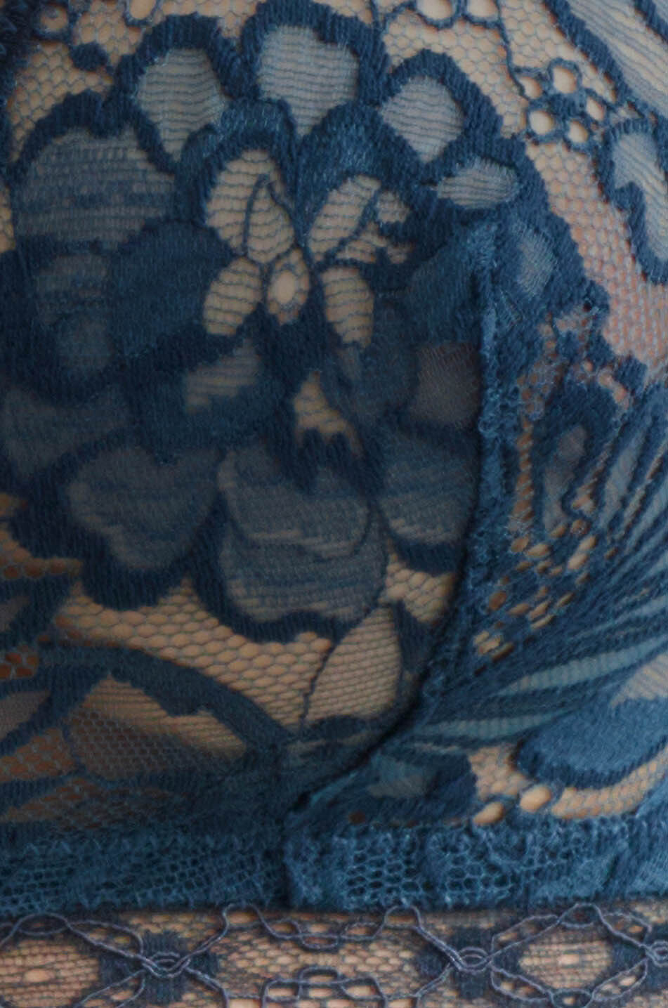 ERES Brassière à décolleté plongeant orné de dentelle Cascade Femme BLEU 8