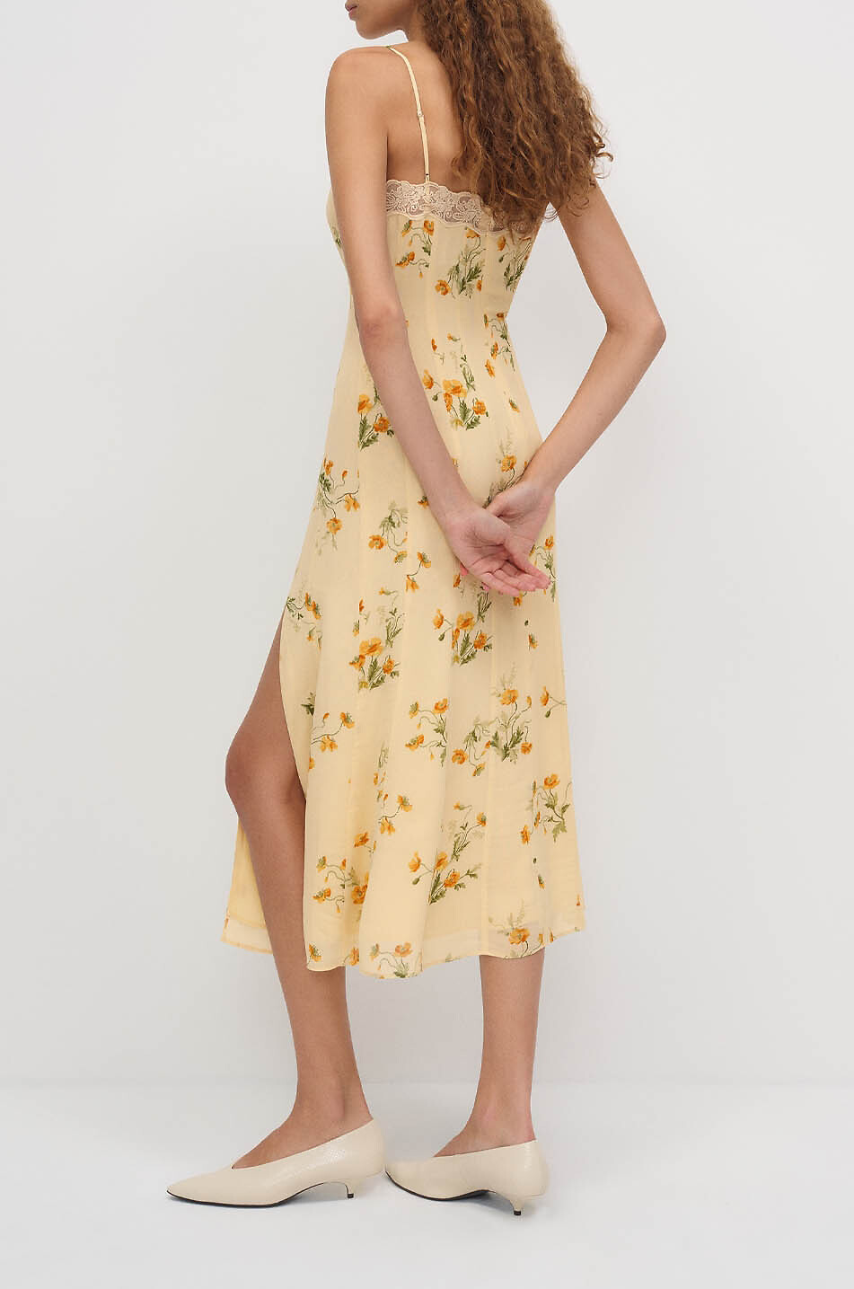 REFORMATION Robe lingerie midi cintrée en crêpe fleurie Lucine Femme MULTICOLORE 3
