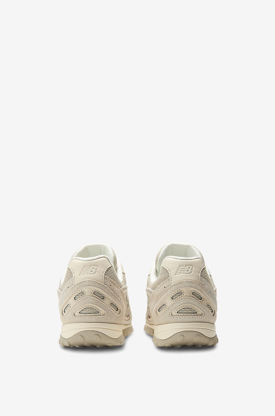NEW BALANCE 204 suede and mesh low-top sneakers Women BEIGE 5