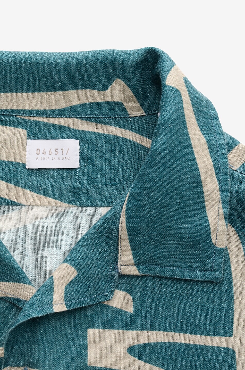 04651/ Printed linen and cotton Cuban collar shirt Men DARK BLUE 3