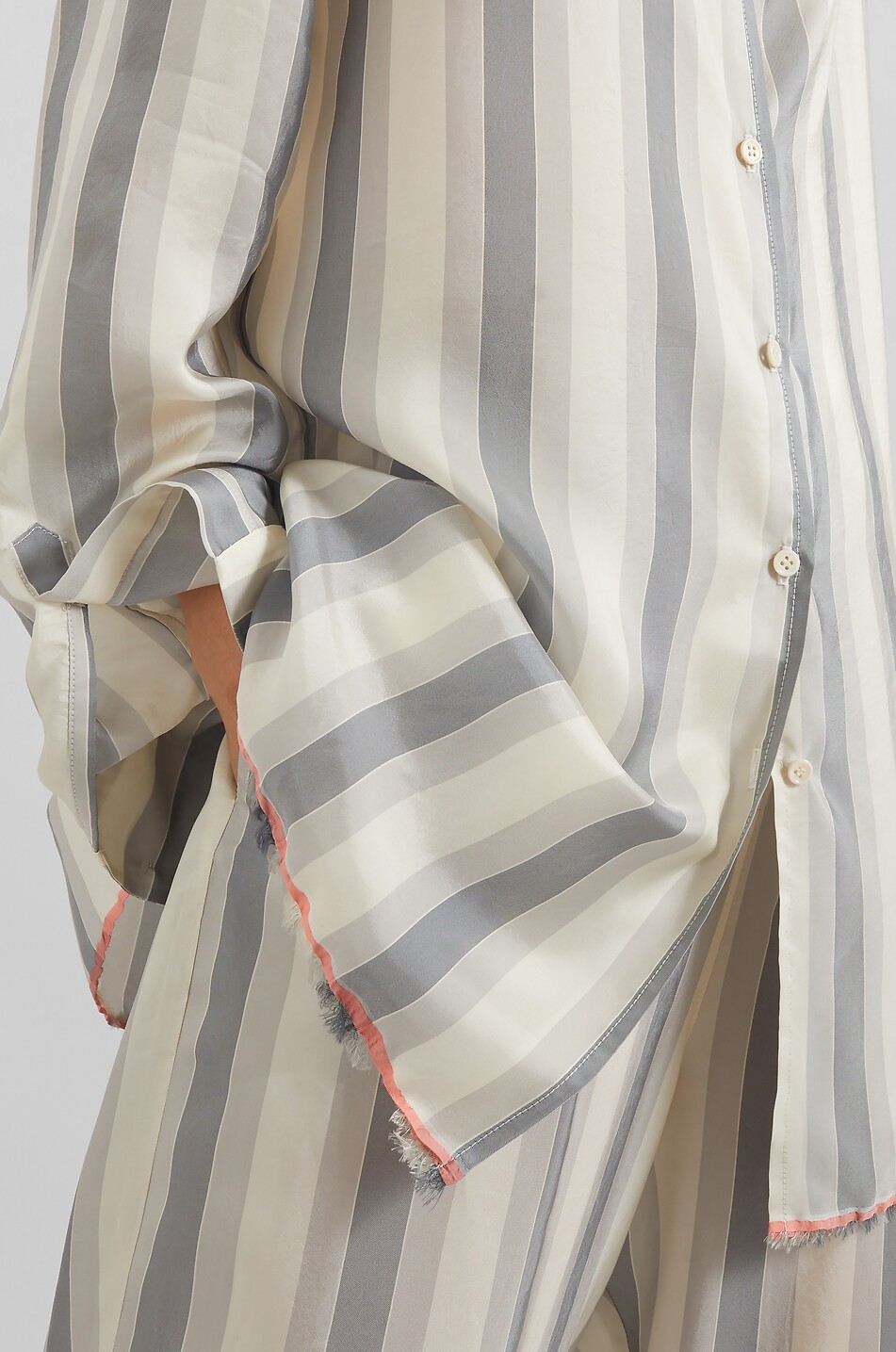THE FRANKIE SHOP Hemd mit fliessender Passform gestreift Peri Damen BUNT 2