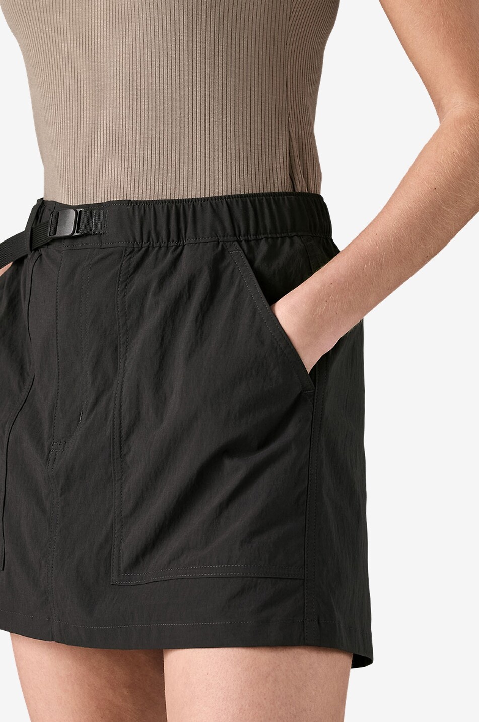 PATAGONIA Jupe-short courte en tissu technique Outdoor Everyday Femme NOIR 3