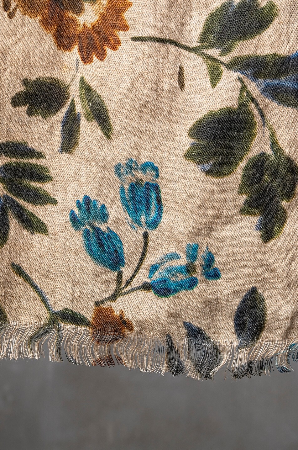 THE HOUSE OF LYRIA Plaid en lin à motifs floraux Firmamento - 190 cm Maison MULTICOLORE 4