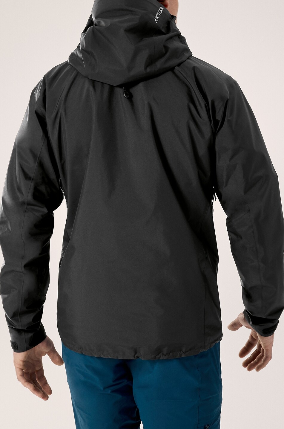 ARC'TERYX Beta SL Gore-Tex hooded windbreaker jacket Men BLACK 5