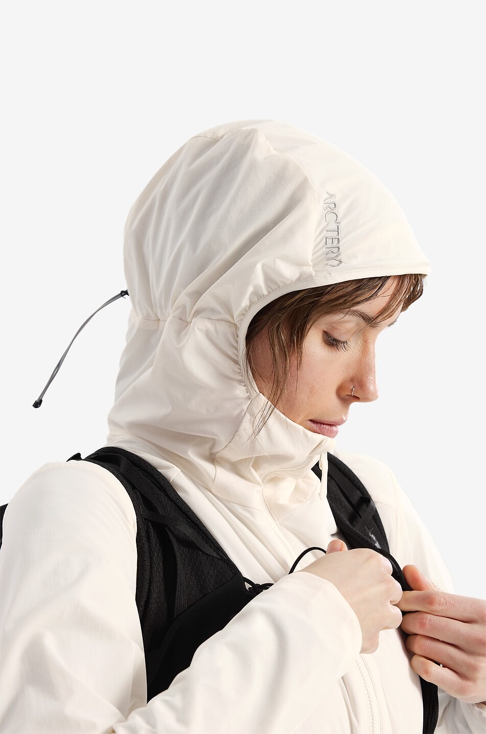 ARC'TERYX Atom Sl hooded fitted windproof jacket Women EGGSHELL 8