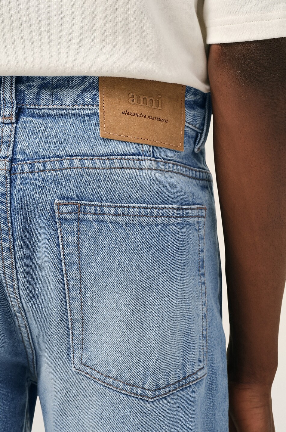 AMI Gerade Jeans aus Baumwolldenim Herren BLAU 4