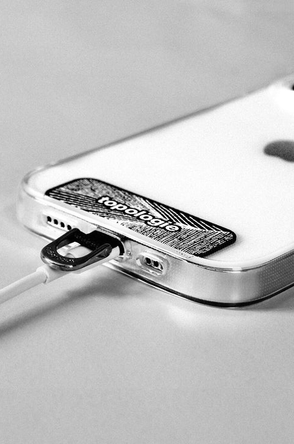 TOPOLOGIE Adaptateur pour dragonne de téléphone Homme NOIR 3
