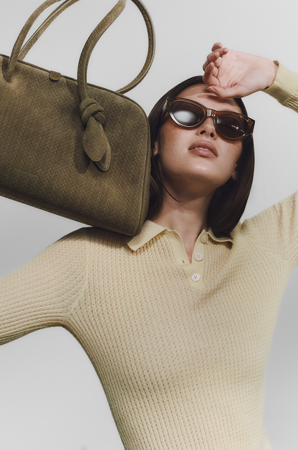 JACQUEMUS Bowlingtasche aus geflochtenem Kalbswildleder Le Turismo Damen KHAKI 3