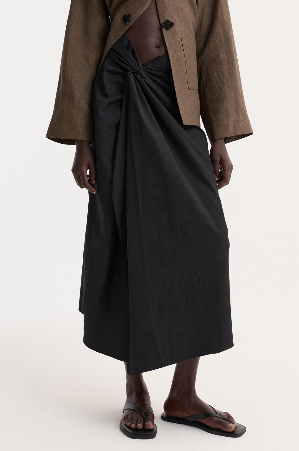 RÓHE Draped crinkle-effect long wrap skirt Women BLACK 5