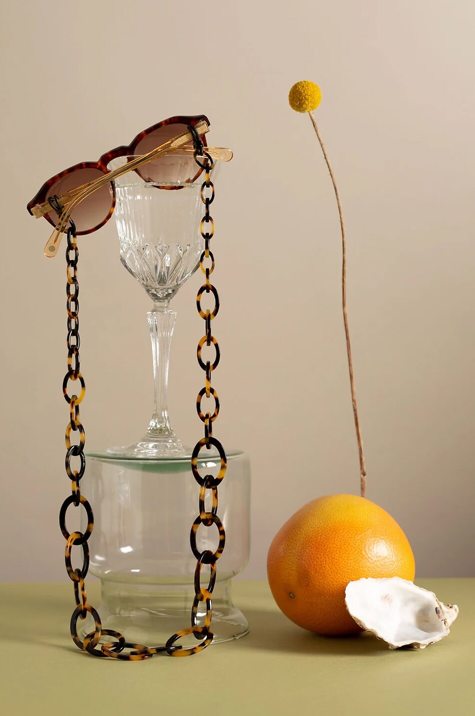 Smiley tortoise effect glasses chain