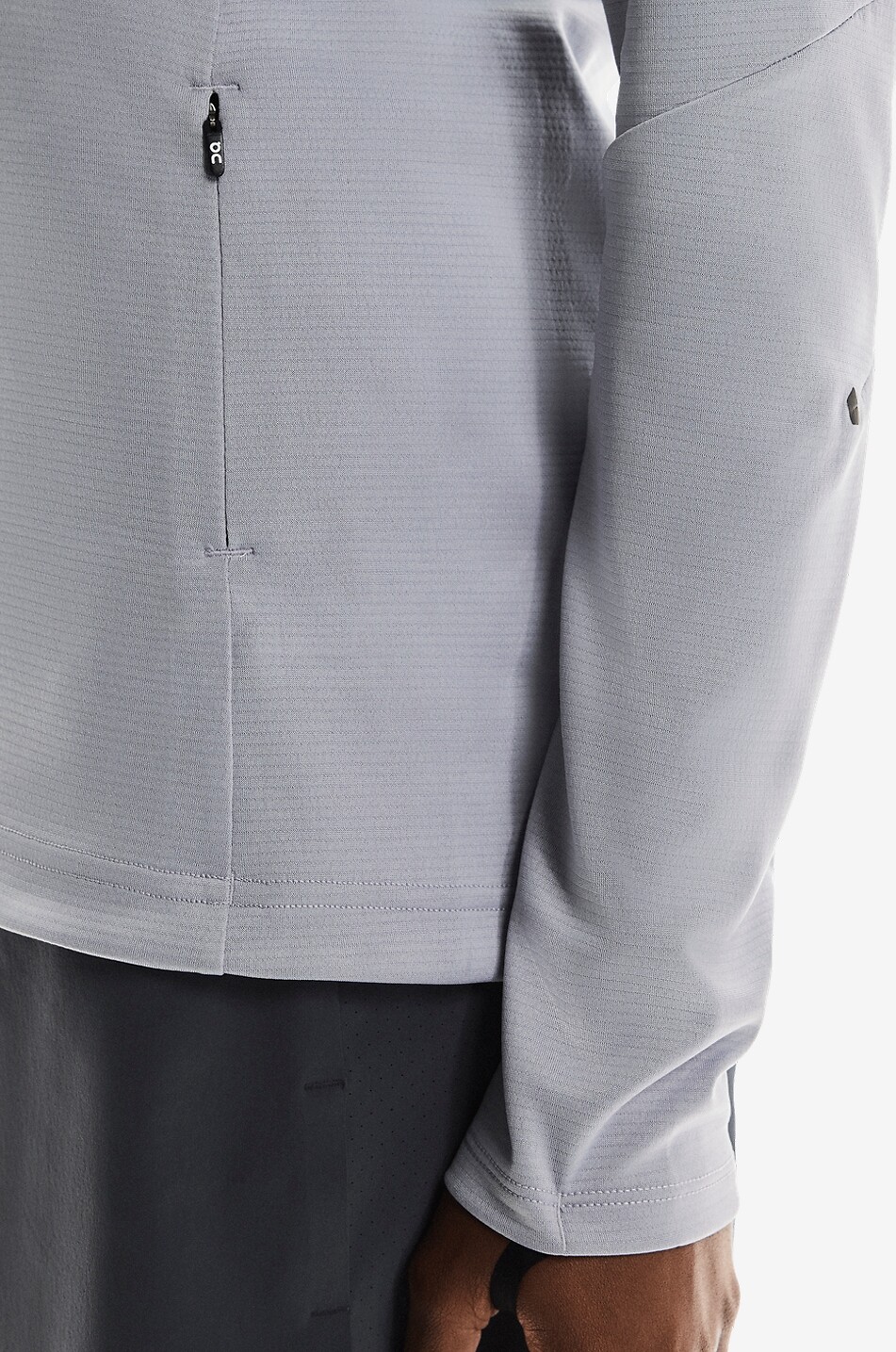 ON Fitted zip-up mock-neck running top Women MEDIUM GREY 6