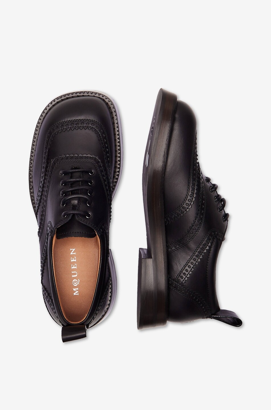 ALEXANDER McQUEEN Chaussures à lacets perforées en cuir de veau Homme NOIR 3