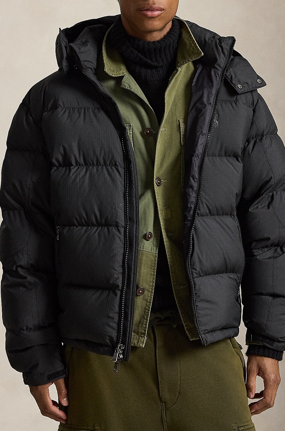 POLO RALPH LAUREN Kurze Kapuzendaunenjacke aus Technomaterial The Gorham Herren SCHWARZ 2