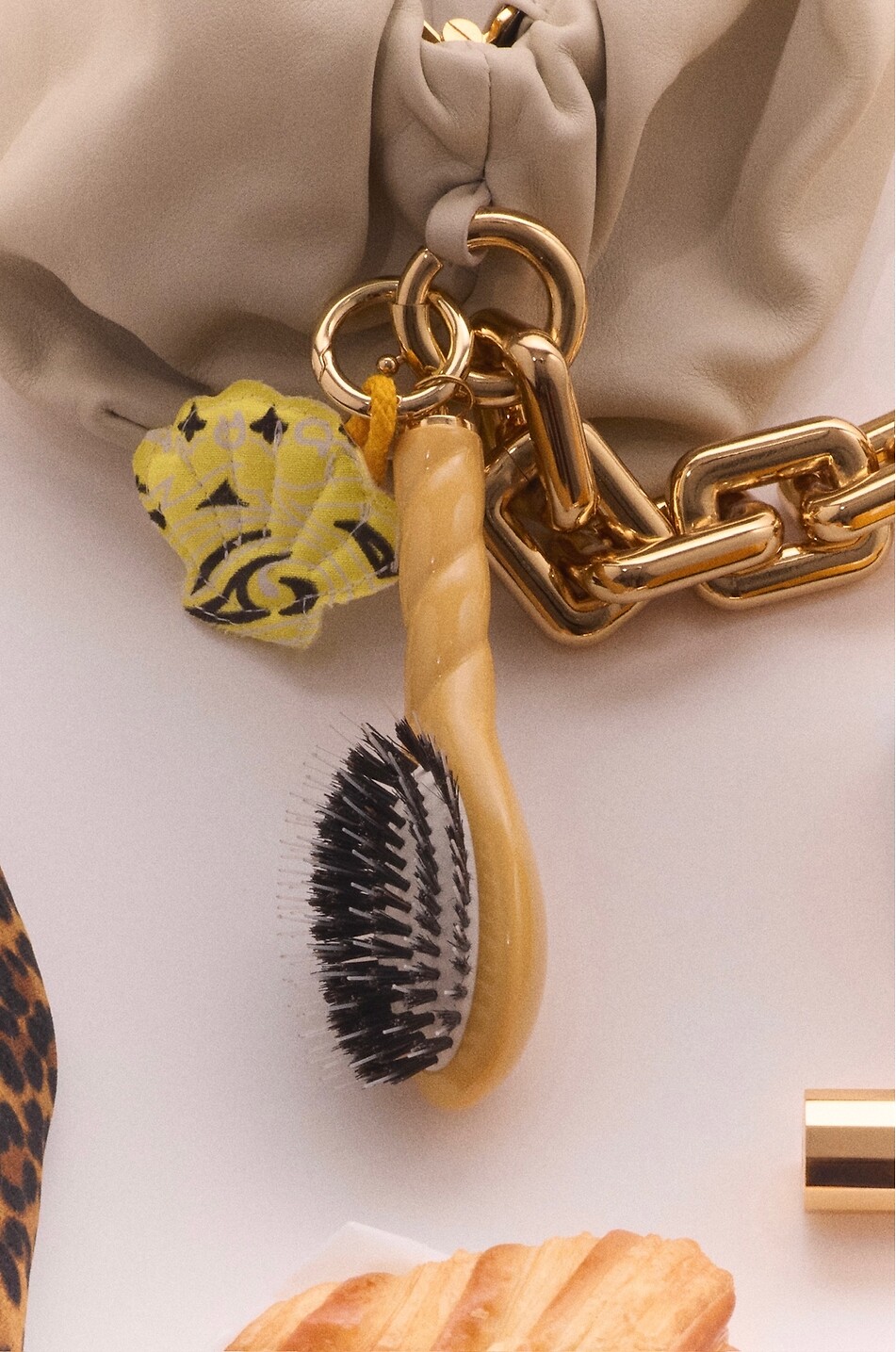 LA BONNE BROSSE Haarbürste Glanz und Pflege N.01 La Micro Brosse L'Universelle Jaune Safran Unisex GELB 3