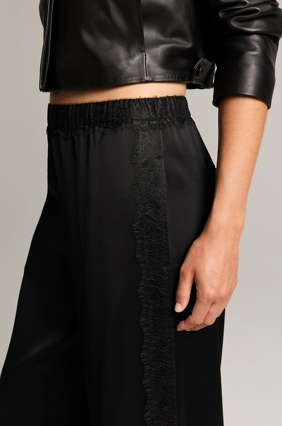 VINCE Lace-trim wide-leg mid-rise trousers Women BLACK 4