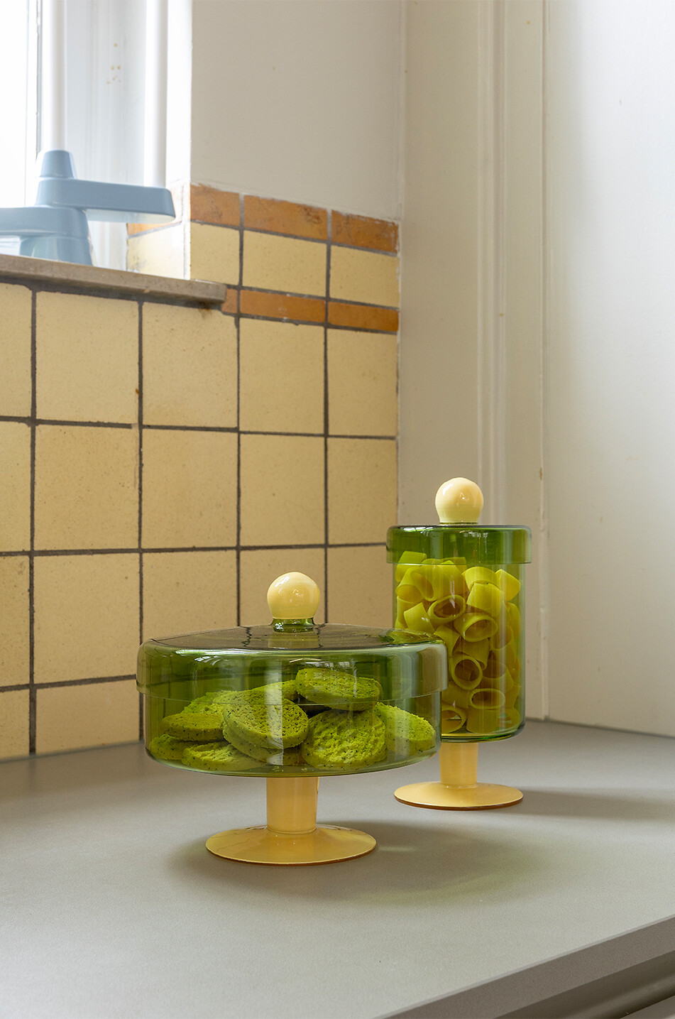 KLEVERING Duo Green stemmed glass jar with lid - H20 Home GREEN 3