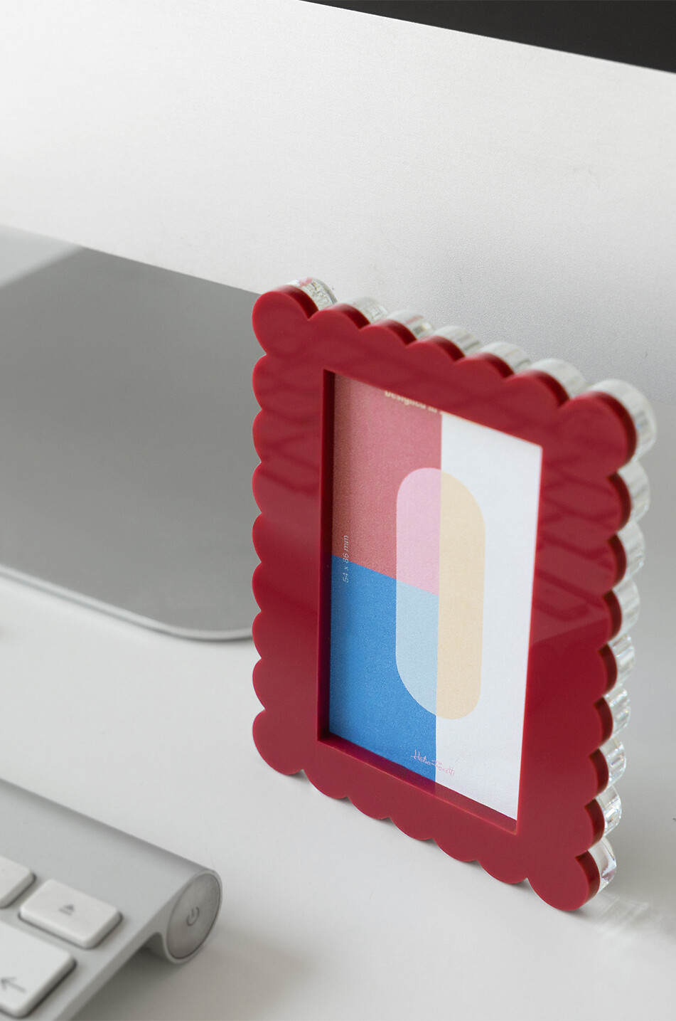 HELIO FERRETTI Mini scallop-edge acrylic photo frame Home DARK RED 2