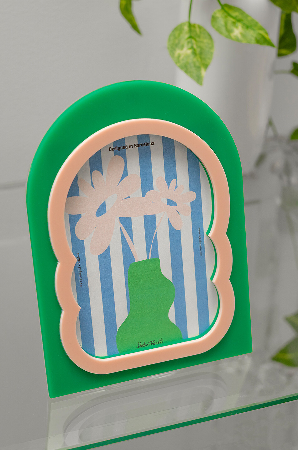 HELIO FERRETTI Abgerundeter Acryl-Bilderrahmen Green Vertex Photo Frame Haus GRÜN 3
