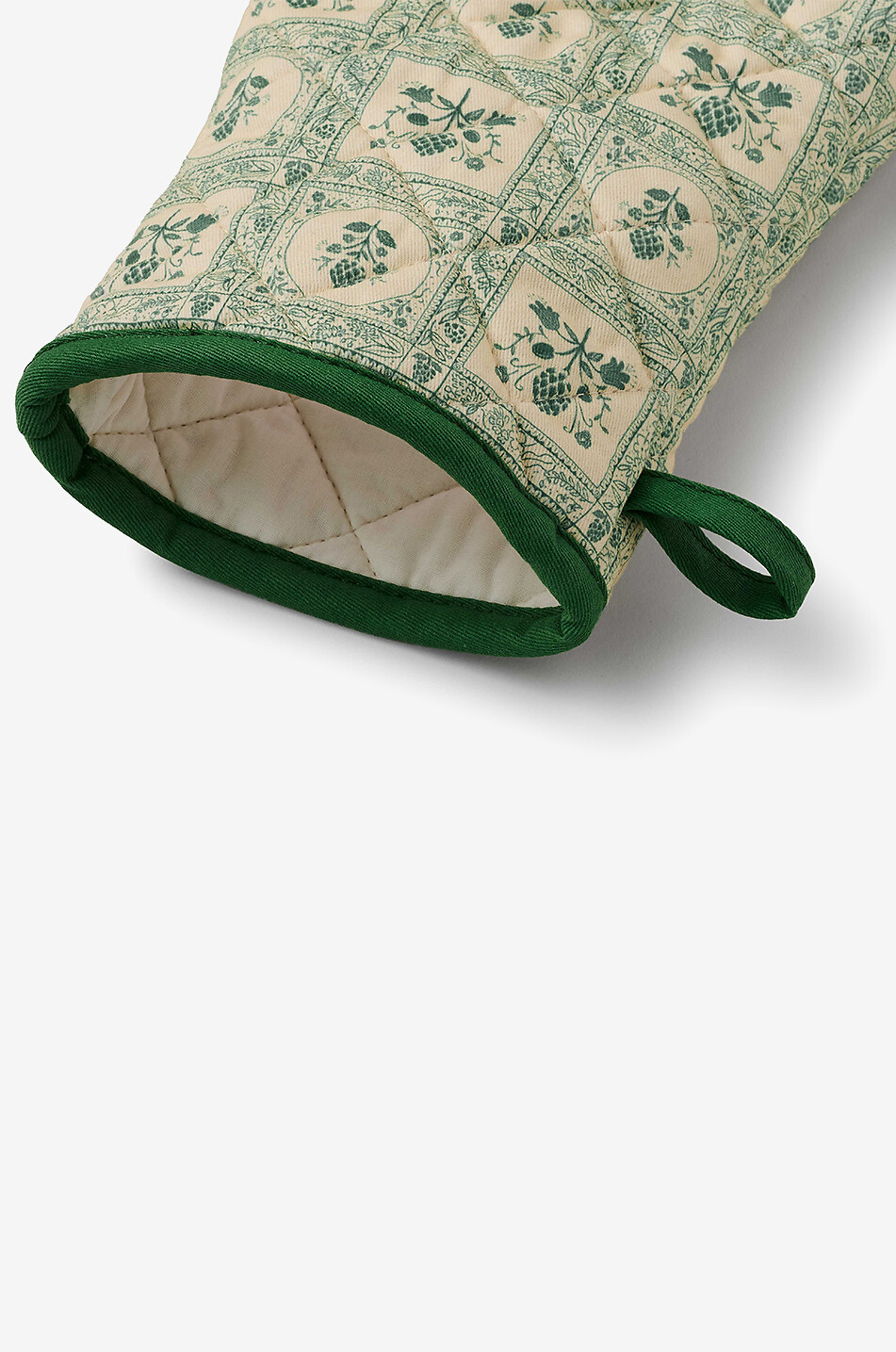 RIFLE PAPER & CO Lot de deux gants de four en coton matelassé à motif botanique Artichoke Maison VERT 3