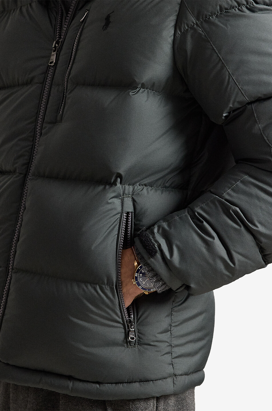 POLO RALPH LAUREN Kurze Stepp-Daunenjacke mit Kapuze The Gorham Herren DUNKELGRAU 7