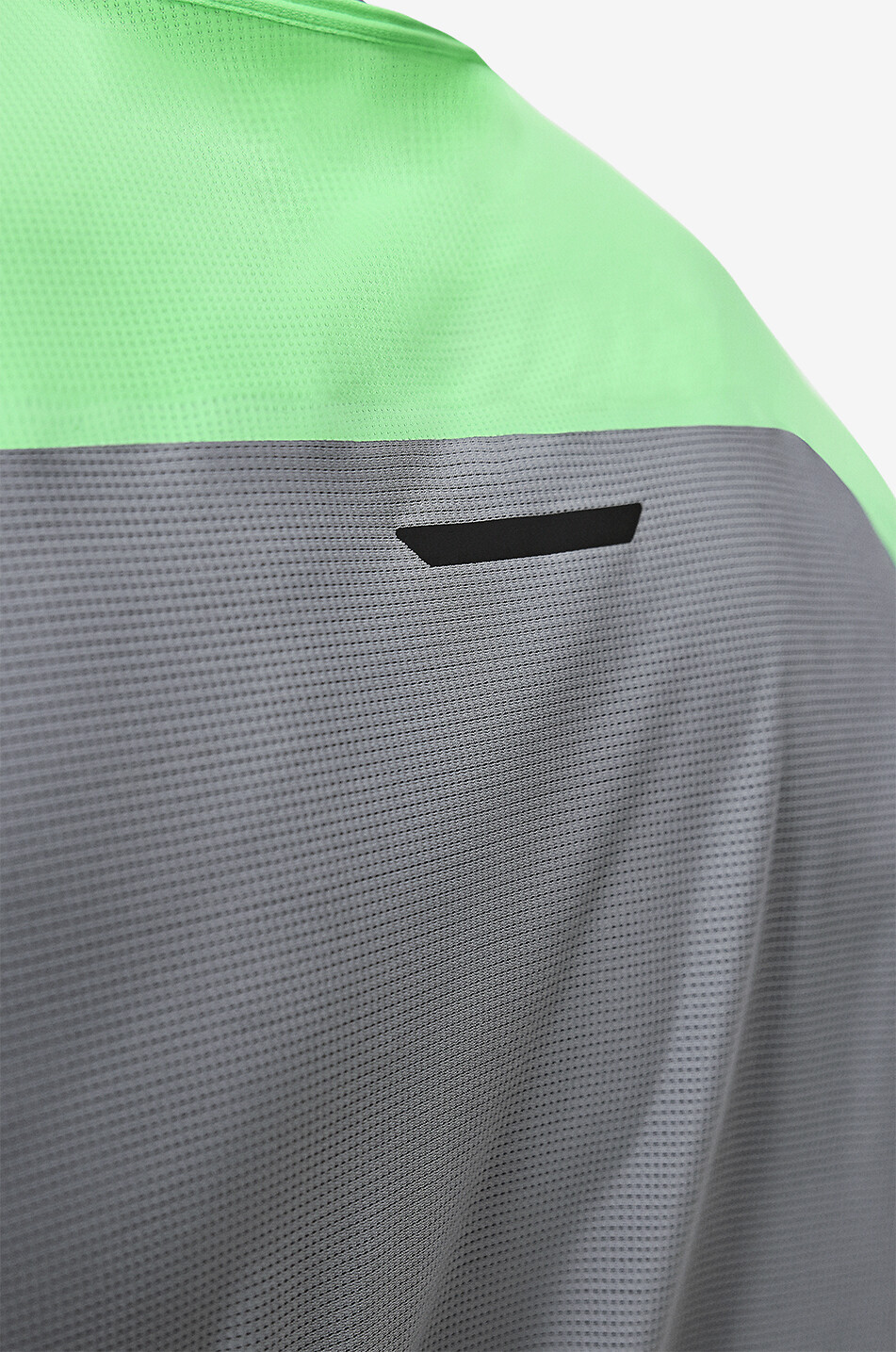 ON Performance round-neck technical fabric running T-shirt Men LIGHT GREEN 6