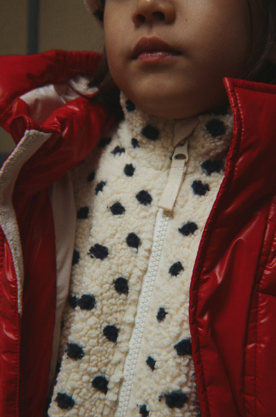 KONGES SLØJD Gilet en polaire à pois et col montant fille Jody Fille Beige clair 5