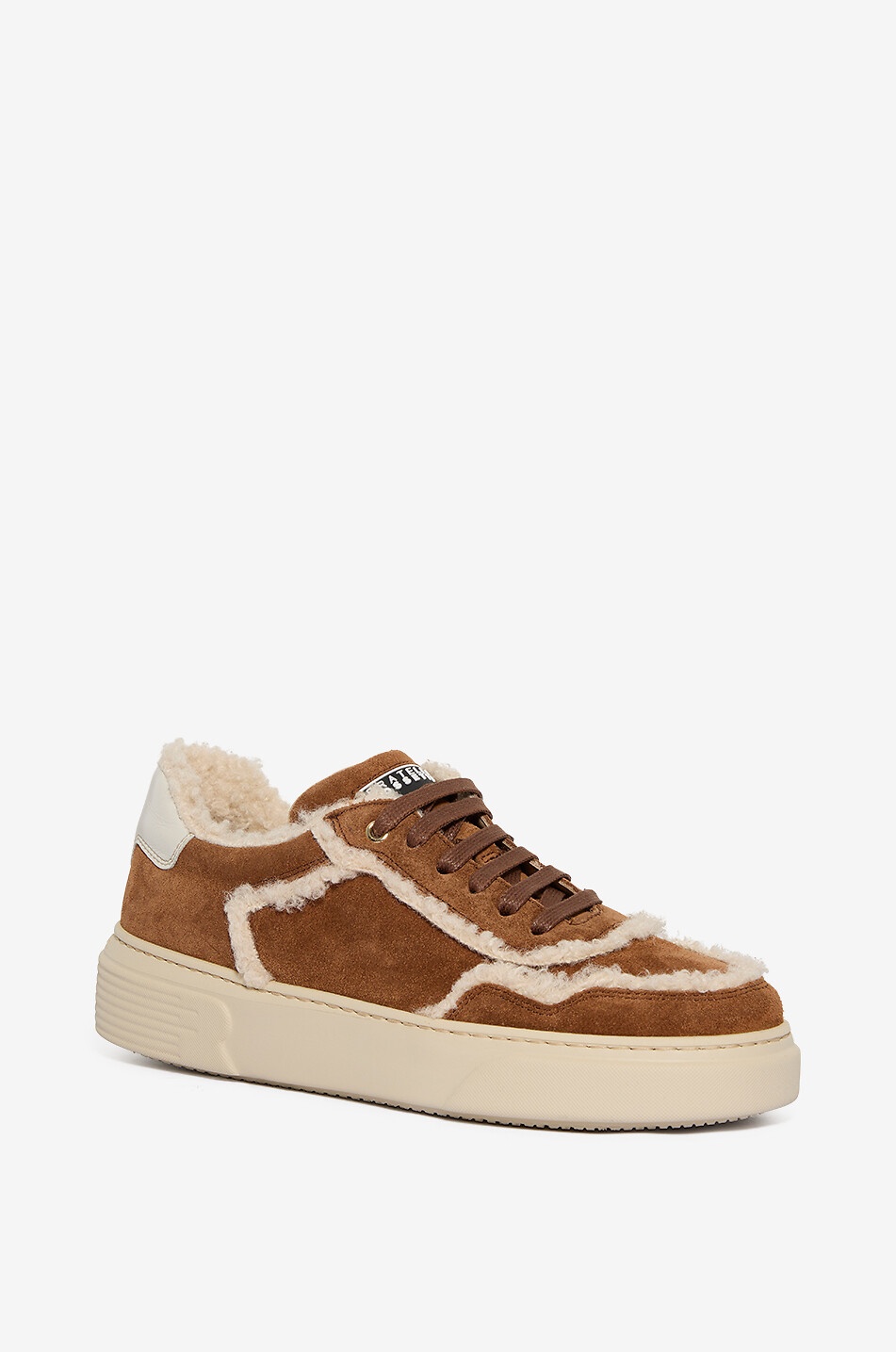 Warme niedrige Schnürsneakers aus Wildleder und Stoff