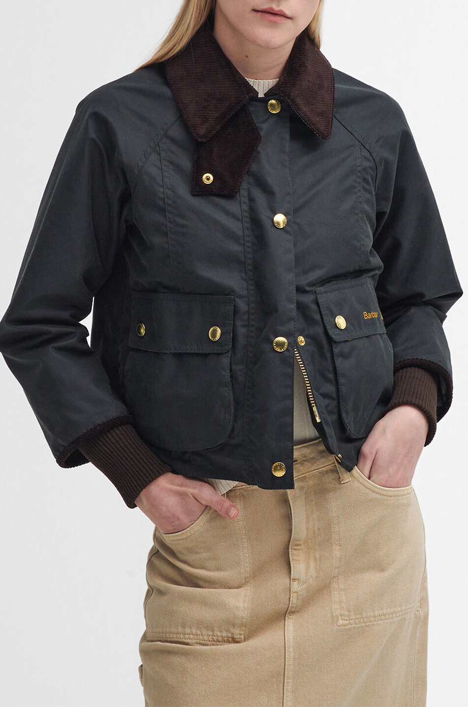 BARBOUR Kurze Jacke aus gewachstem Baumwollcanvas Cropped Beadnell Damen DUNKELGRÜN 2