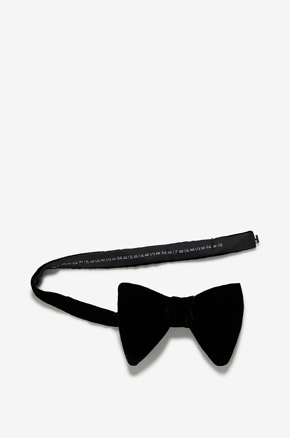 TOM FORD Viscose velvet bow tie Men BLACK 1