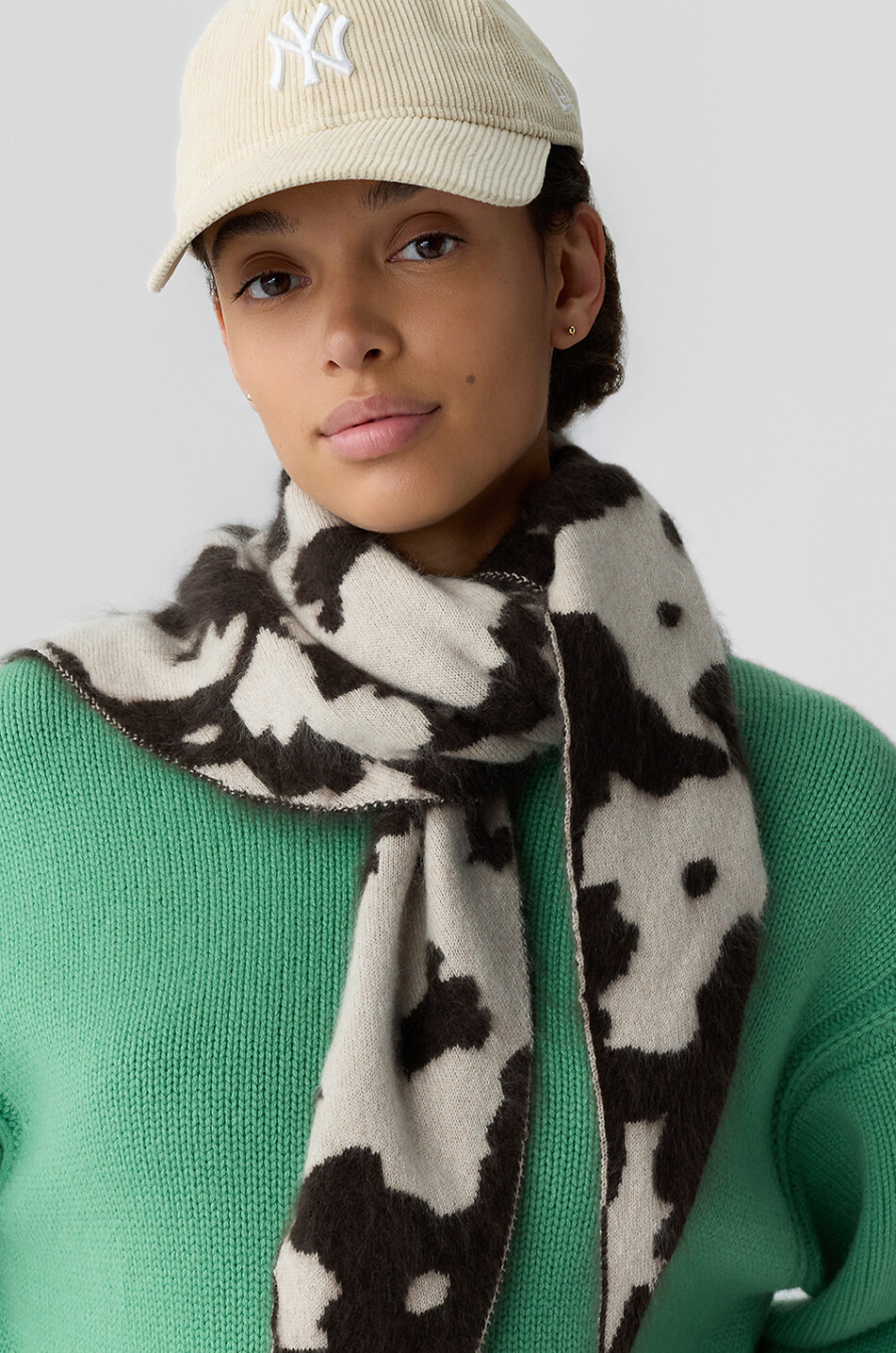 GUEST IN RESIDENCE Grizzly Cowhide Wild animal-print cashmere square scarf Women BROWN 2