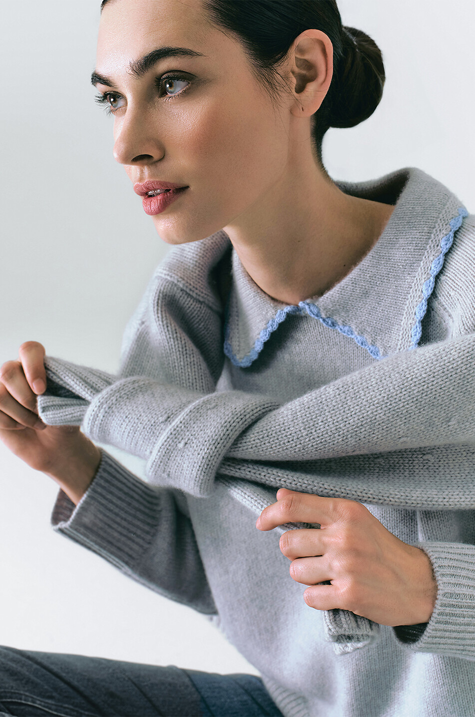 Pull à col claudine en laine et cachemire mélangé
